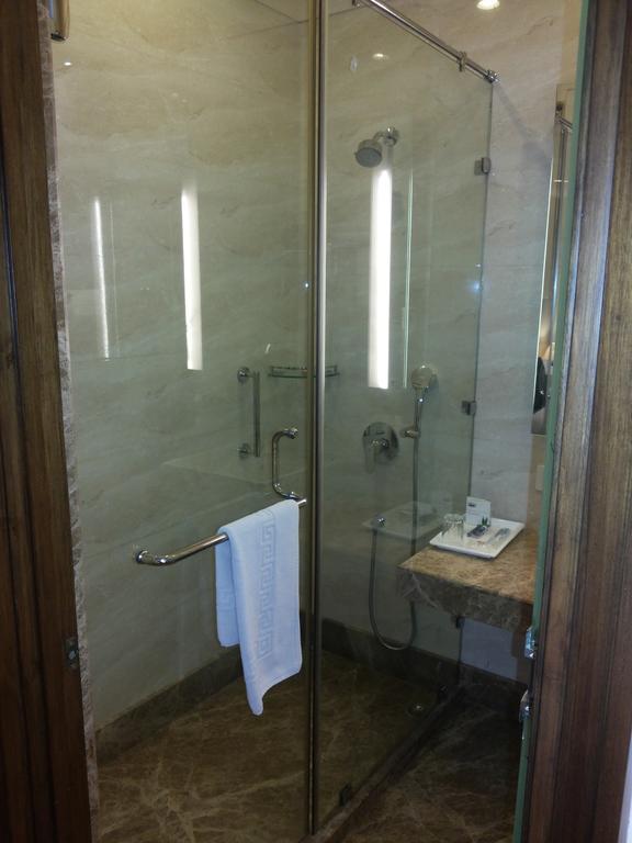 La Sagrita Hotel New Delhi Bilik gambar